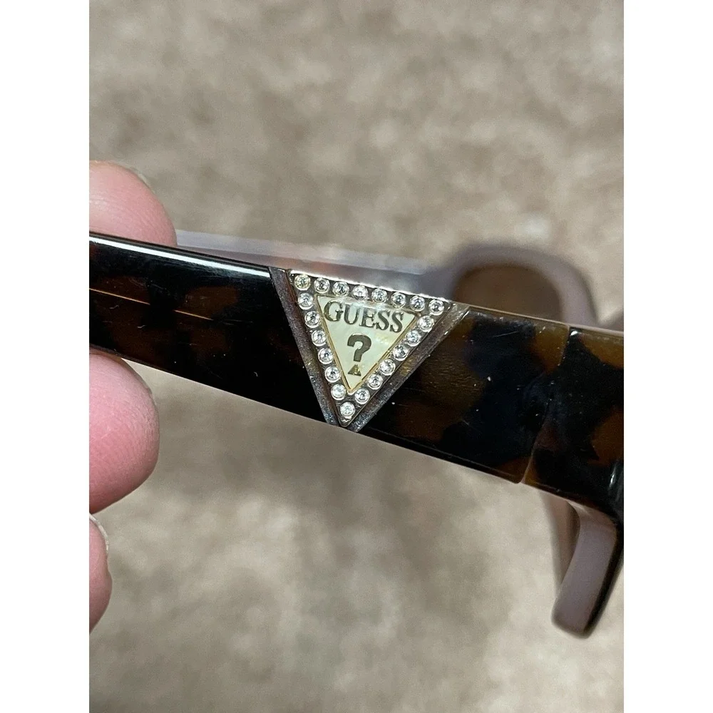 GUESS Womens Sunglasses  GU 7263 TOPK-1 58-16-135 Tan Tortoise Shell Sunglasses